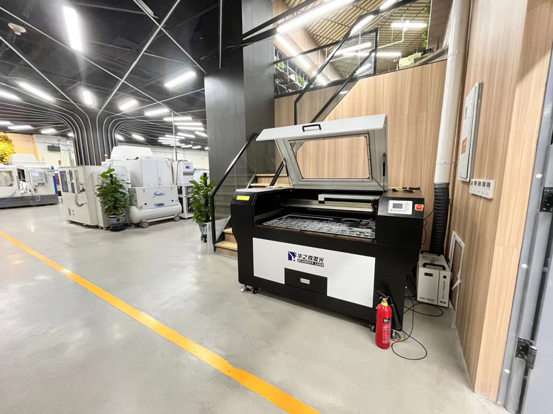 激光雕刻切割機(jī) HZZ-1390